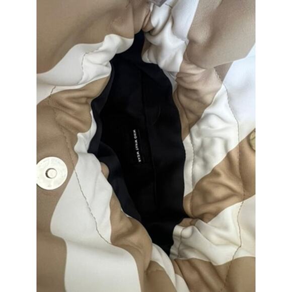 NWT Who What Wear white n tan striped tote bag w metal handle stylish trendy - Picture 7 of 10